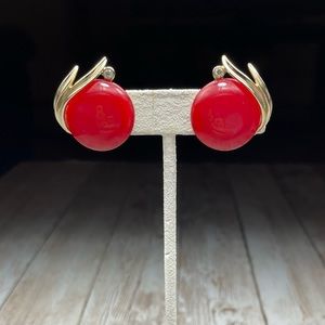 VINTAGE LISNER EARRINGS